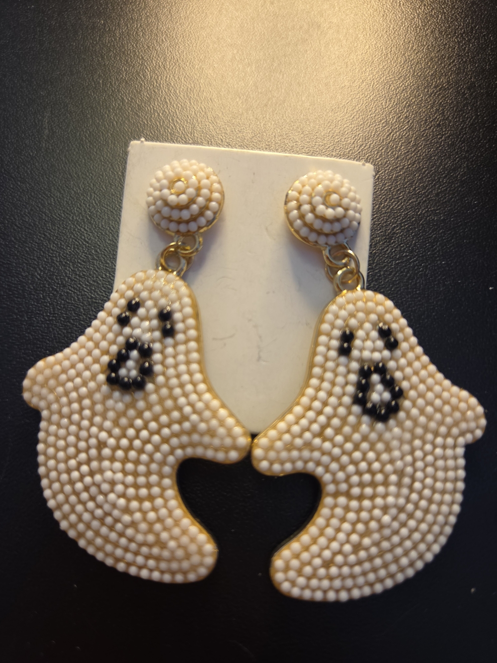 👻 Spooktacular Beaded Ghost Dangle Earrings 👻